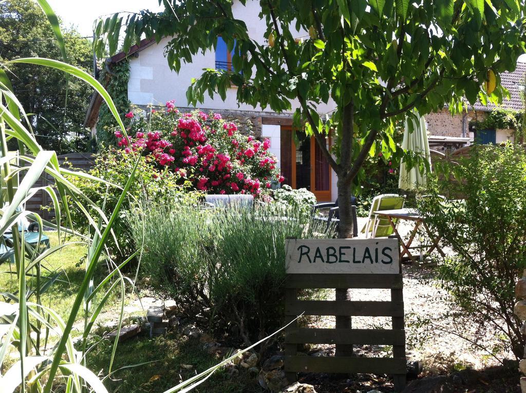 Pouillé 莱斯查米尔莱斯杜切讷旅馆酒店 外观 照片